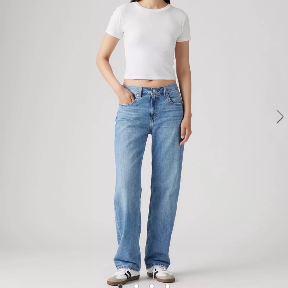 Classic High-Rise Straight Leg Women Jeans in Light Blue